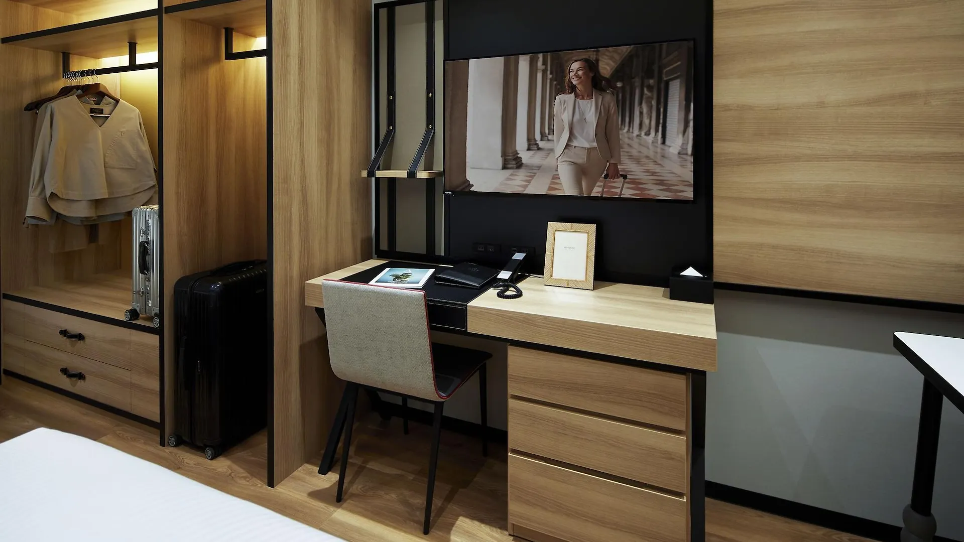 Отель Citadines Namba Осака